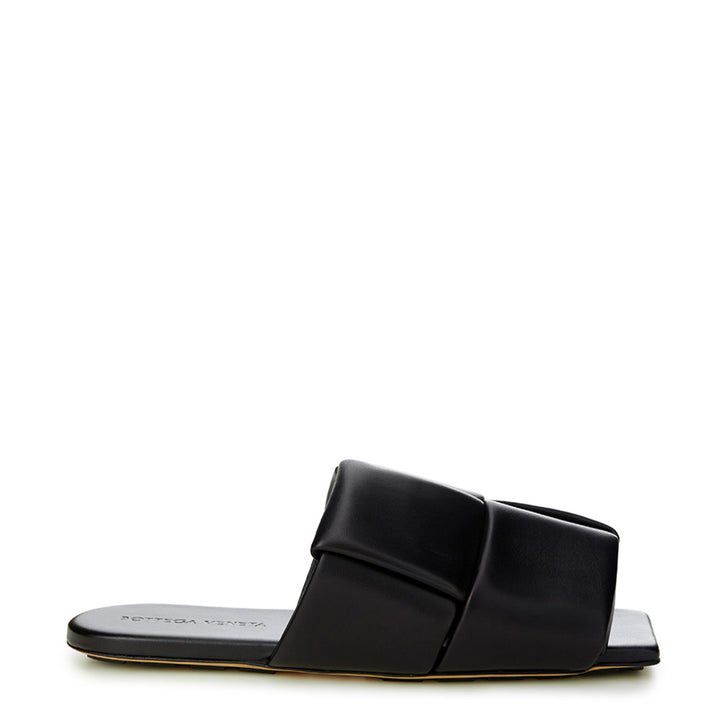 Bottega Veneta Black Leather Maxi Intreccio Slipper