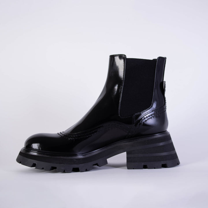 Alexander McQueen Black Leather Chelsea Boots